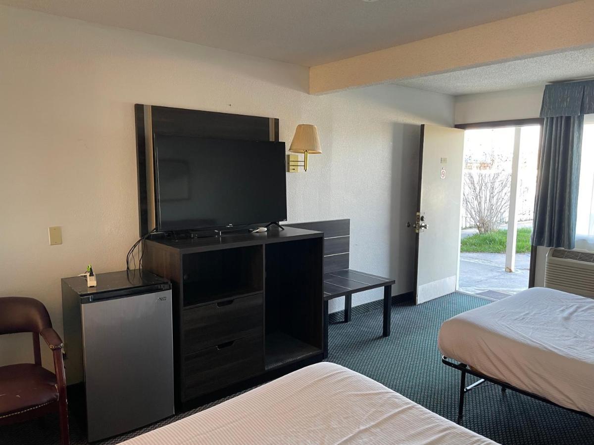 Landmark Inn Osawatomie Eksteriør billede